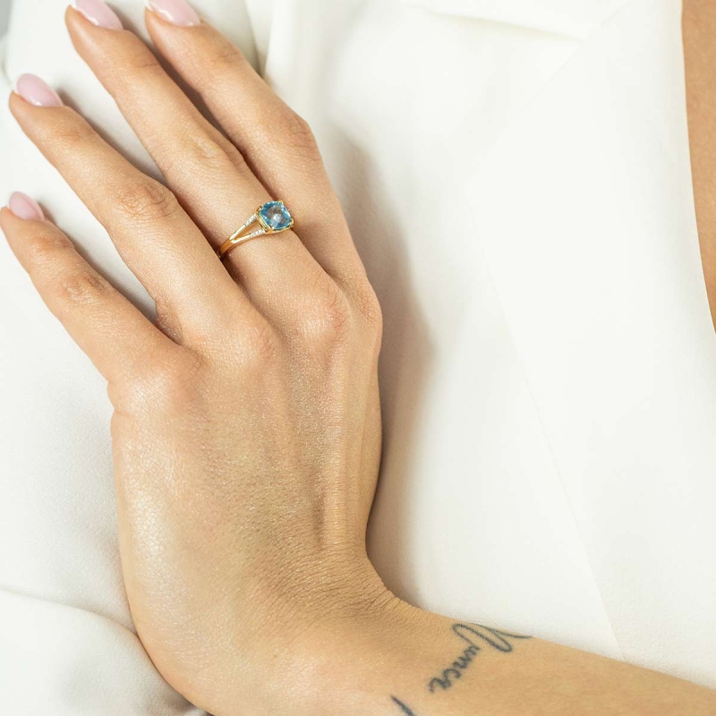 Pierścionek z niebieskim topazem i diamentami (R82458 Y BT): 10 - zdjęcie: 2