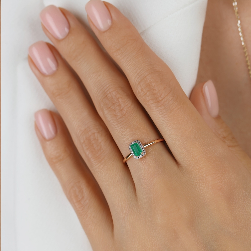 Pierścionek ze szmaragdem i diamentami (R69346 Y EM): 12 - zdjęcie: 2