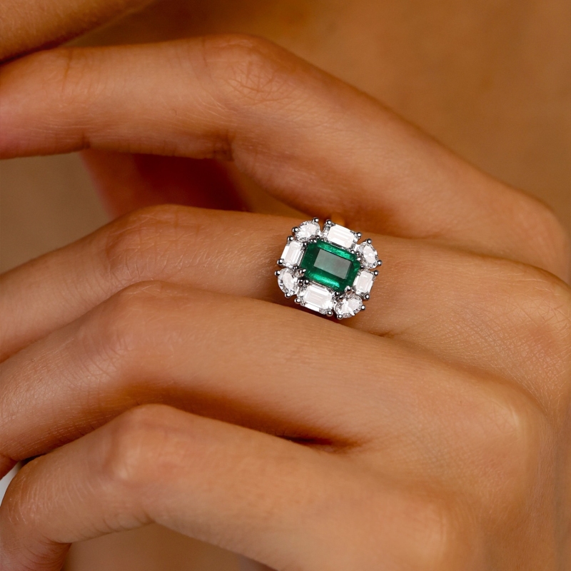 Pierścionek z dwukolorowego złota ze szmaragdem w szlifie emerald i diamentami (R103828 YW EM): 10 - zdjęcie: 5