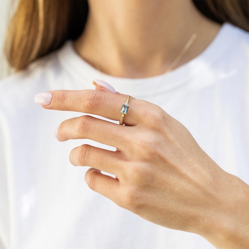 Pierścionek z niebieskim topazem i diamentami (R85575 Y BT): 14 - zdjęcie: 4