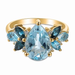 Pierścionek z niebieskimi topazami i diamentami (R88899 Y BT)