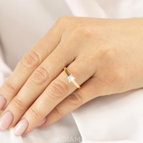 Pierścionek z diamentem (R65775 YW 0,21ct)