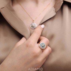 Pierścionek z niebieskimi i białymi topazami oraz diamentami (R90385 Y BT): 7 - zdjęcie: 3