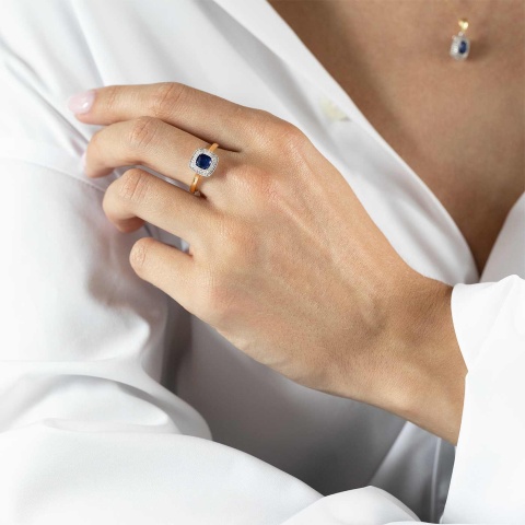 Pierścionek z szafirem i diamentami (R87500 YW SA)