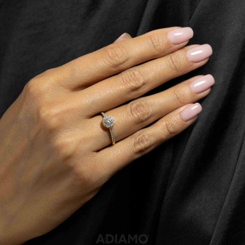 Pierścionek halo z diamentami (R40019 Y 0,19 ct)