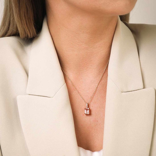 Zawieszka z morganitami i diamentami (P82483 R MR)