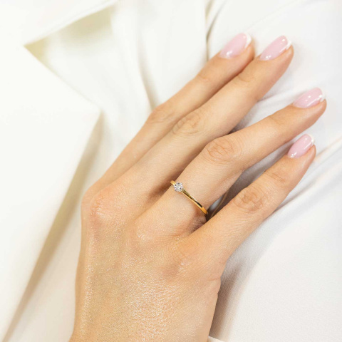 Pierścionek z diamentem (R63454 YW 0,09ct)