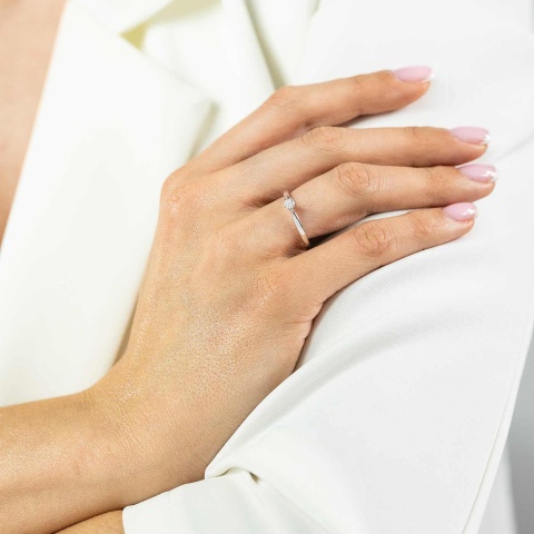 Pierścionek z diamentem, białe złoto pr.585 (R34130 0,20ct)