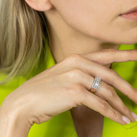 Pierścionek z diamentami (R42920 W)