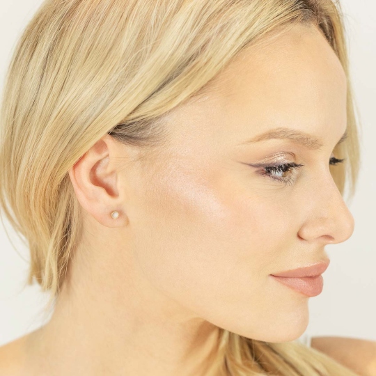 Kolczyki z masą perłową (E82773 Y S WMP)