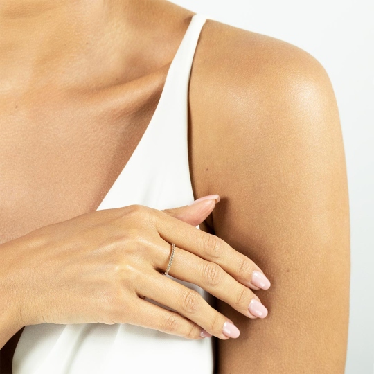 Pierścionek z białymi topazami, z żółtego złota pr. 585: 13