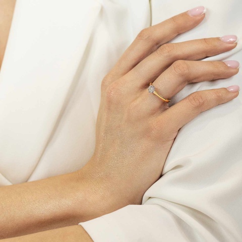 Pierścionek z diamentami, dwukolorowe złoto pr.585