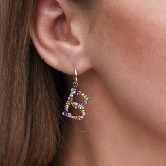 Kolczyki literka B z kamieniami naturalnymi (E85061 Y S)