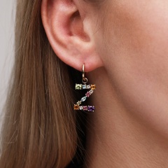 Kolczyki literka Z z kamieniami naturalnymi (E85067 Y S)