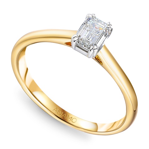 Pierścionek z diamentem laboratoryjnym