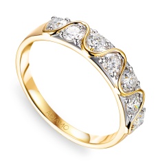 Pierścionek z diamentami laboratoryjnymi