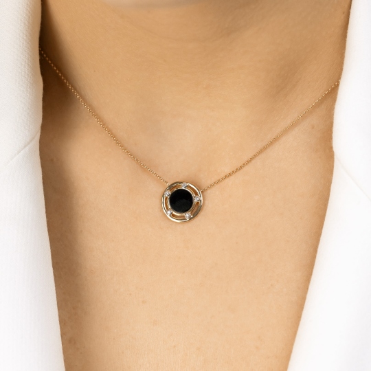 Naszyjnik z czarnym agatem i diamentami (N12254 Y G BAG)