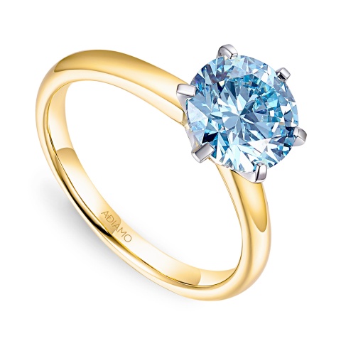 Pierścionek z niebieskim diamentem laboratoryjnym