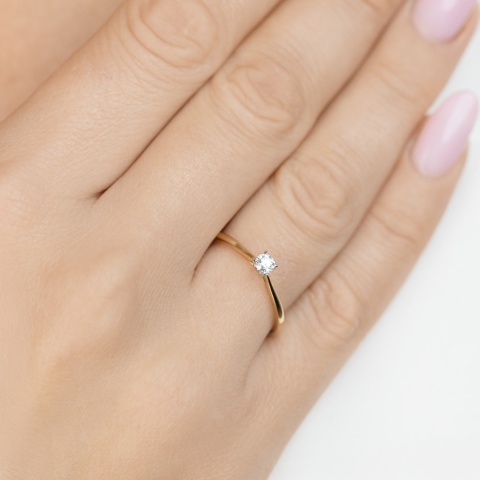 Pierścionek z diamentem laboratoryjnym 0,10ct