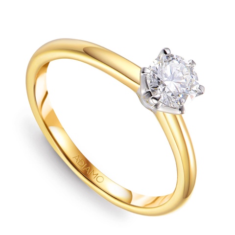 Pierścionek z diamentem laboratoryjnym