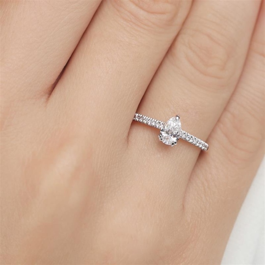 Pierścionek z diamentami laboratoryjnymi (R96122 0,52ct YW LGD): 10