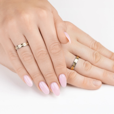 Obrączka z diamentami, 4 mm (O-R99898 YW)