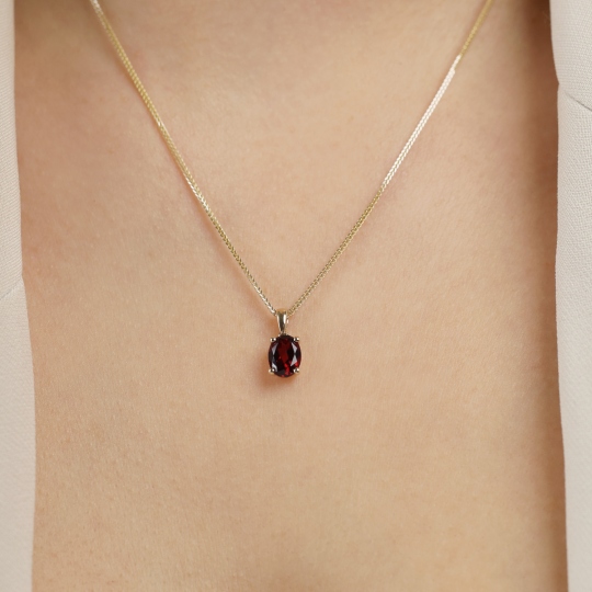 Zawieszka z granatem