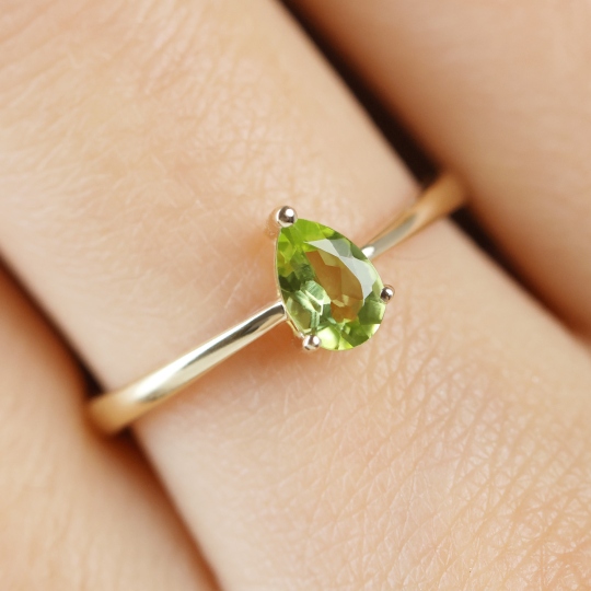 Komplet biżuterii z perydotami (E43737YSPT+P43737YPT+R43737YPT)