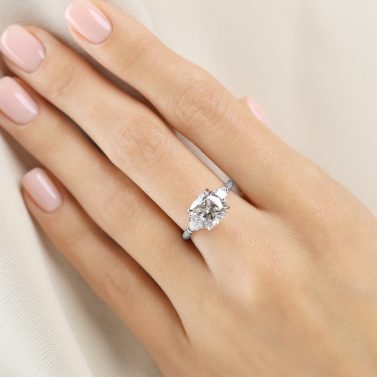 Pierścionek z diamentami laboratoryjnymi (R100737 W LGD 3,01ct)