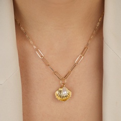 Naszyjnik srebrny pozłacany z perłą (N12645 Y PL 925)