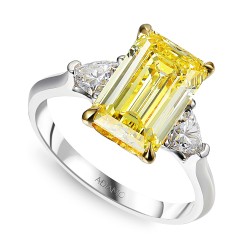 Pierścionek z żółtym diamentem laboratoryjnym w szlifie szmaragdowym (R100735 YW LGDYEM): 10 - zdjęcie: 2