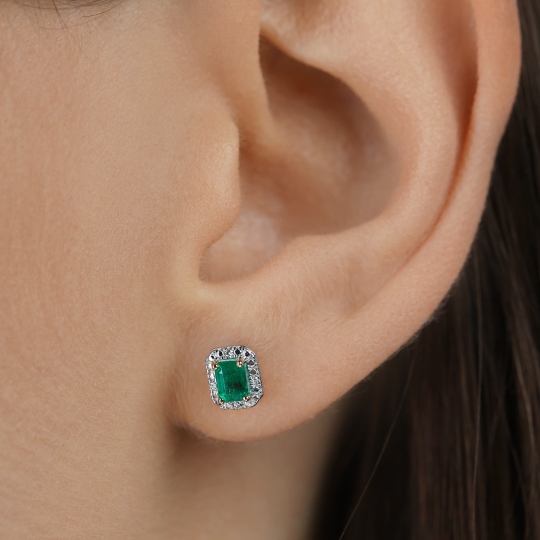 Kolczyki ze szmaragdami i diamentami (E69346 Y S EM)