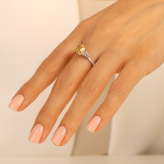 Pierścionek z żółtym diamentem laboratoryjnym (R100737 YW LGDY): 14