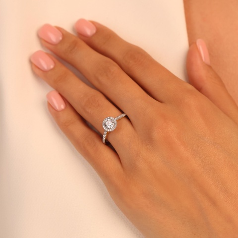 Pierścionek z diamentami laboratoryjnymi (R95579 YW LGD 0,53ct)