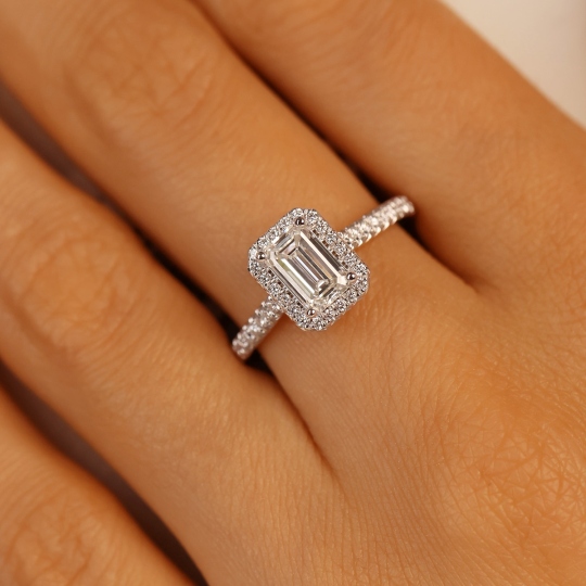 Pierścionek z diamentami laboratoryjnymi (R95584 YW LGD 1,06ct): 10