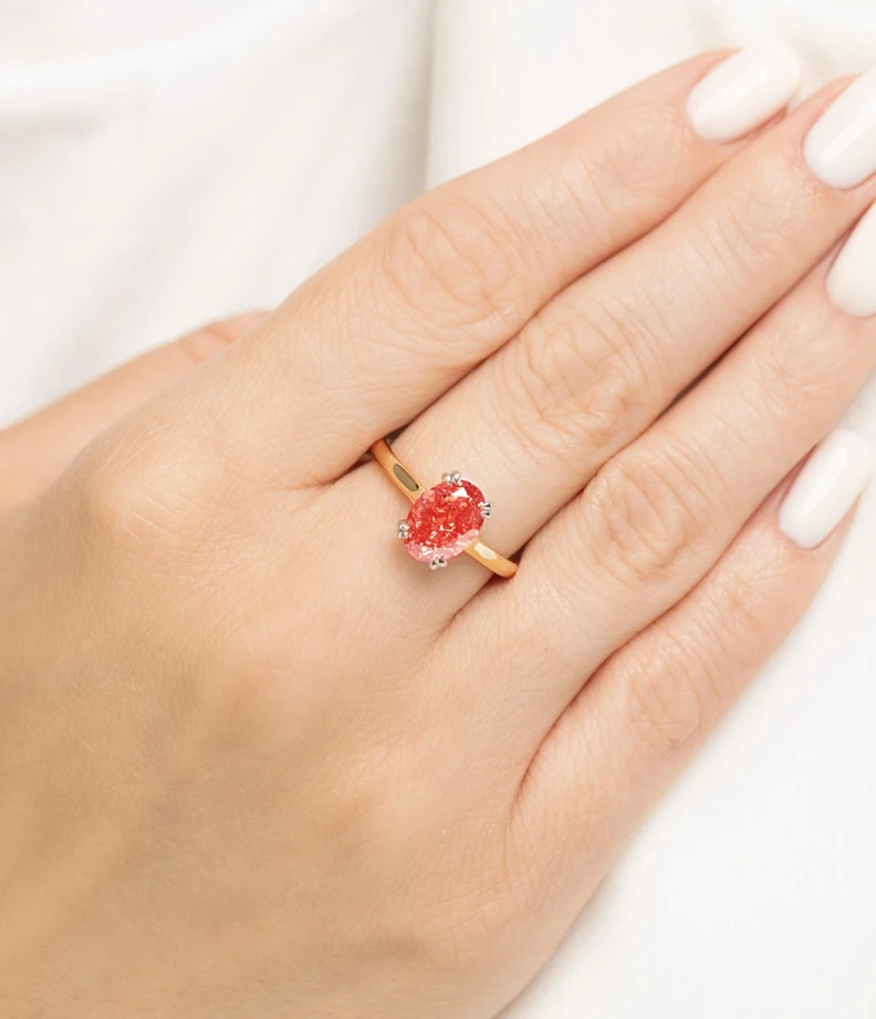 Różowy diament laboratoryjny