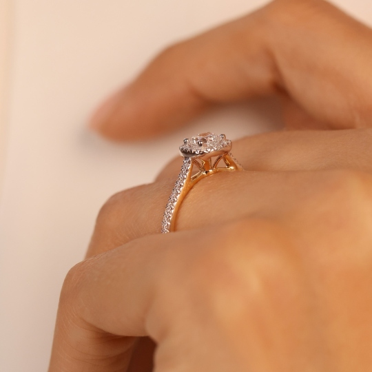 Pierścionek z diamentami laboratoryjnymi (R95583 YW LGD 0,52ct): 14