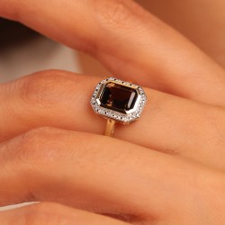 Pierścionek z żółtego złota z kwarcem dymnym w szlifie emerald i diamentami (R97349 Y SQ): 15 - zdjęcie: 6