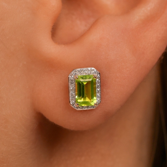 Kolczyki z żółtego złota z perydotami i diamentami - sztyft 1,41ct - patentka (E62904 Y S PT)
