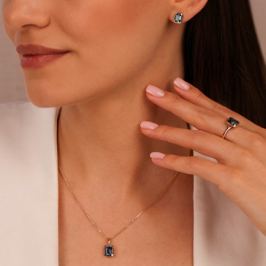 Zawieszka z żółtego złota z london blue topazem w szlifie szmargdowym - 1,93 ct (P93955 Y LBT)