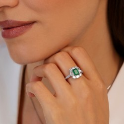 Pierścionek z dwukolorowego złota ze szmaragdem i diamentami (R102442 YW EM): 10 - zdjęcie: 3