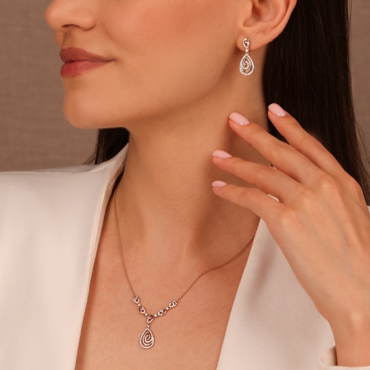 Kolczyki z żółtego złota - kropla z diamentami 0,30ct  - krople - sztyft (E45573 Y S)