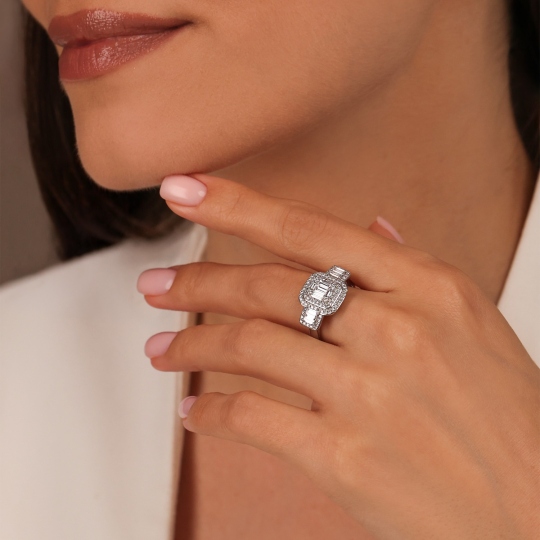 Pierścionek z białego złota z diamentami w szlifie bagietowym (R81944 W): 14